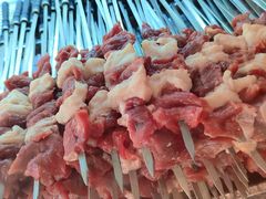 烤牛肉-吐尔逊拌面美食