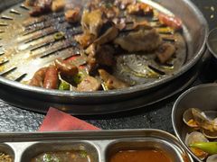 -炽城·烤肉名家(鸿达中央广场店)