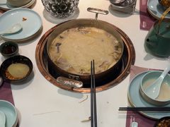 -洪氏嗨捞·猪肚鸡火锅(阳光天地店)