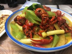 黄焖小龙虾-龙虾奇迹(大华三路店)