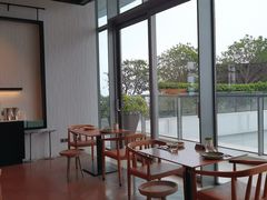-瑰丽酒店·海吧·天际下午茶·现场DJ·天台酒吧