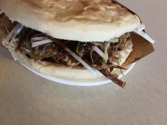 鸭肉夹饼-烤鸭肉夹馍鸭汤店