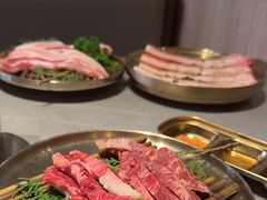 -草家酱蟹炭火烤肉店(珲春南路一店)
