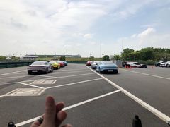 -上海保时捷体验中心
