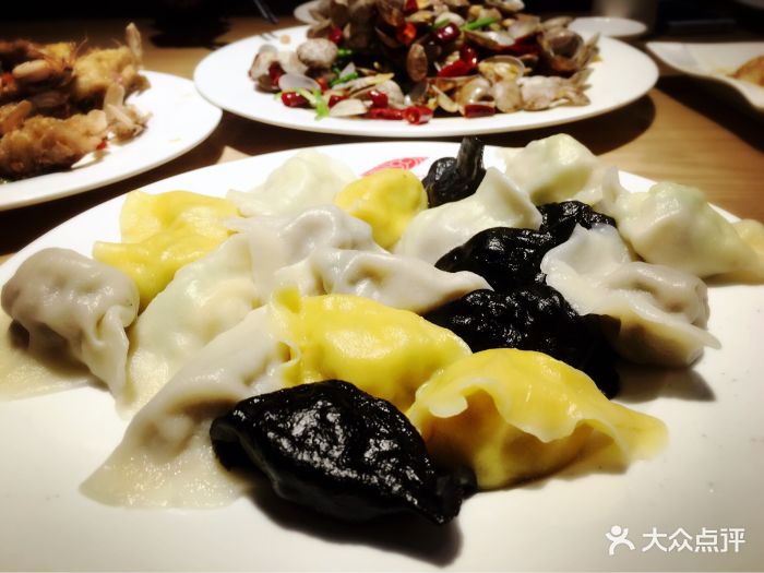 船歌鱼水饺(百丽广场店)全家福水饺图片 第6318张