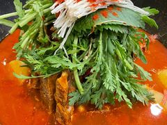 土豆排骨火锅-喇喇排骨火锅·传统韩式脊骨汤(望京西园总店)