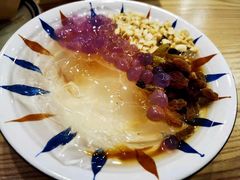 手搓冰粉-正南齐北·老街糯米团(洪崖洞店)