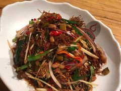 凉拌野生拌树花-老滇山寨•云南特色菜•地方菜•民族风情歌舞表演(金碧店)