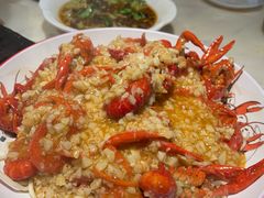 -老街烧烤大排档·地道湖北菜·龙虾馆(汉口火车站店)