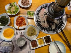 -唯成•韩国炭火烤肉 유성고기