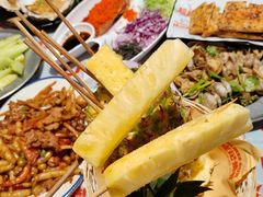 -威记烧嘢·南宁烧烤·超级生牛(绿地店)