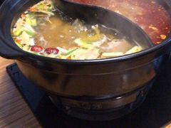 -陆记牛庄·碳锅龙虾烧烤(爱上花园店)