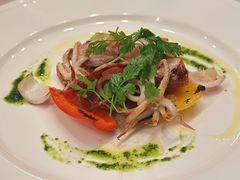 嫩煎鲜鱿配烤流彩时蔬-Solo(衡山路店)