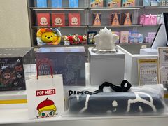 -泡泡玛特POPMART(蓝色港湾店)