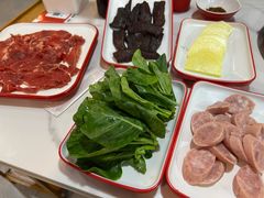 -毛辣果·贵州红酸汤牛肉火锅(西单店)