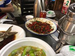 -二厨·吊桥小院·脆皮烧鸡公·本地农家菜(沿江西路店)