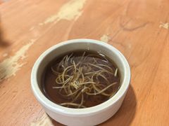 -莱莱小笼·乔艾
