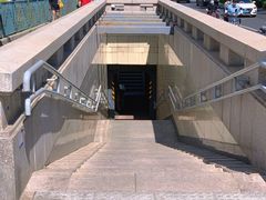 -北京保利大厦酒店(东四十条地铁站店)