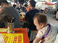 -六合夜市