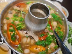 海鲜酸汤-大头虾越式风味餐厅(光明广场店)