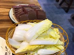 -重庆万州烤鱼(鼎好鱼餐饮临港宝龙店)