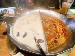 台式麻辣锅-湊湊火锅·茶憩(杭州湖滨银泰in77店)