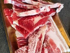 -铭牛烧肉·和牛海鲜自助(高新月牙湖店)