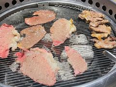 -何发发和牛烧肉·鳗鱼榴莲放题自助(乐峰广场店)