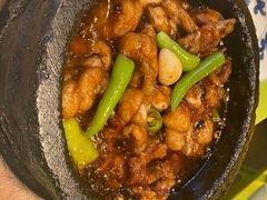 石锅杭椒牛蛙-桂满陇天书(南京德基旗舰店)