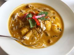 鸭肉黄咖喱-Thai Pothong Restaurant