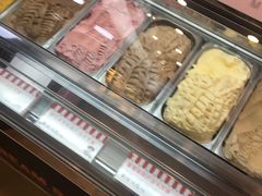 自助取餐区-红宝石·鲜奶小方·海派西点房(南丹店)