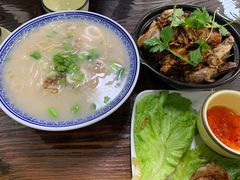 -亚忠小吃店(曾厝垵店)