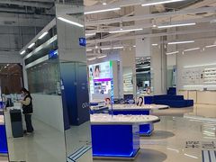 -优购镜仓(黄岛吾悦店)