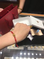 -周大福 CHOW TAI FOOK(新世界百货崇文店)