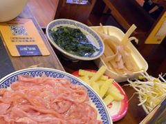 -沸炉重庆老火锅(军事博物馆店)