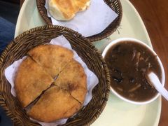 -穆彦华逍遥镇胡辣汤(岗坡路店)