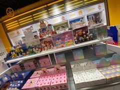-泡泡玛特POPMART(上海环球港店)