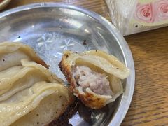 -黄阿姨锅贴大王(万航渡路店)