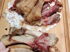 香酥咸蹄-老好人象山海鲜(岭南路店)