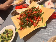 -肥肥虾庄·金牌油焖大虾(杨园滨江时代walk店)