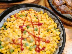 料理烤芝士玉米粒-老东镇啤酒屋海鲜加工·蒸汽海鲜·海鲜烧烤(台东店)