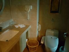 -南京双门楼宾馆(盐仓桥地铁站阅江楼店)