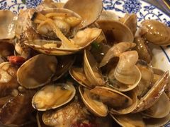 -江城燕子大排档(江汉路步行街店)