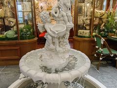 -秘密旅行Bonjour(黑金冠 江南西店)