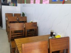 -上海特色小笼店(铁岭路90弄小区店)