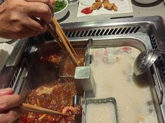 -海底捞火锅鲜切牛肉主题店(长寿路店)