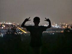 -鬼笑石后山停车场