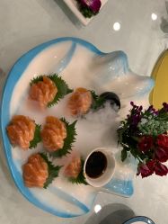 -鑫淼餐饮娱乐中心(江东街店)