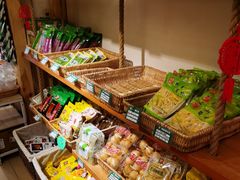 零售区-锅圈食汇火锅烧烤食材超市(红桥店)