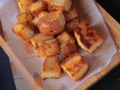 黄油蒜香吐司粒-瑭风赏阁